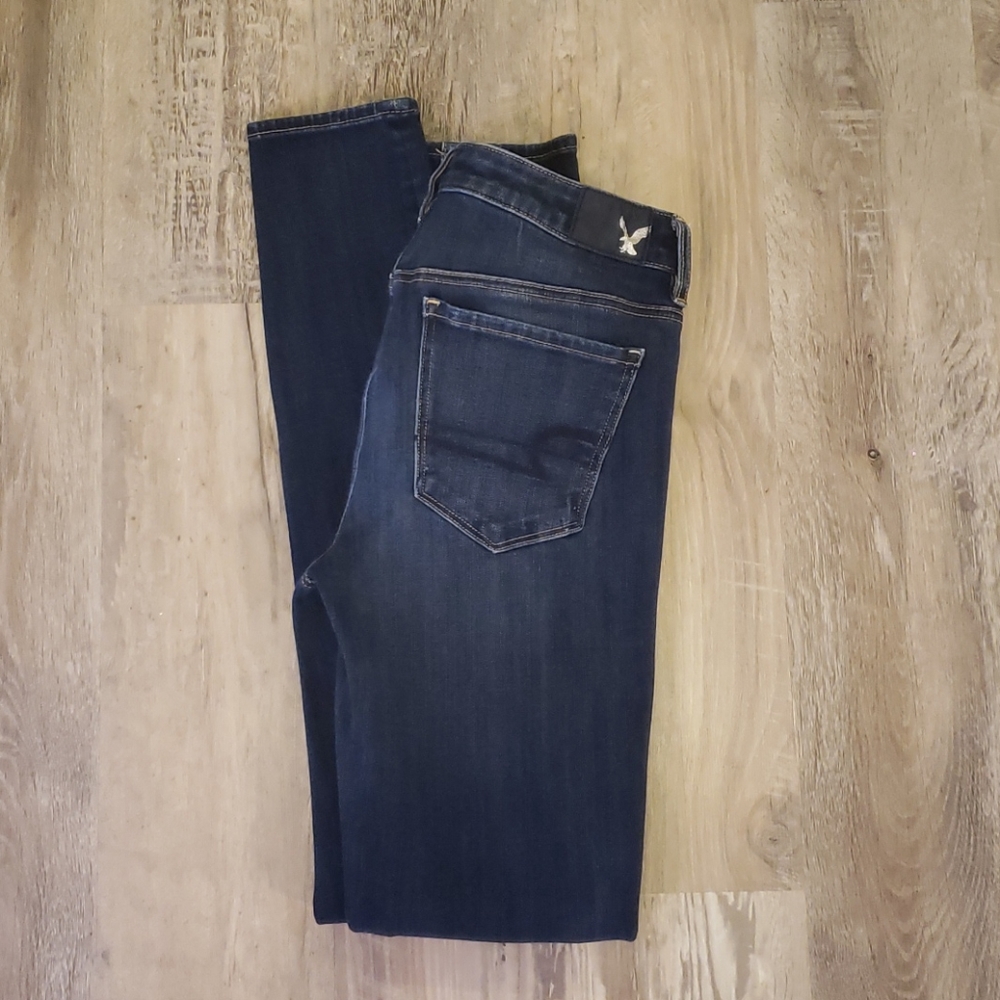High waist super stretch AE jeans. NWOT.